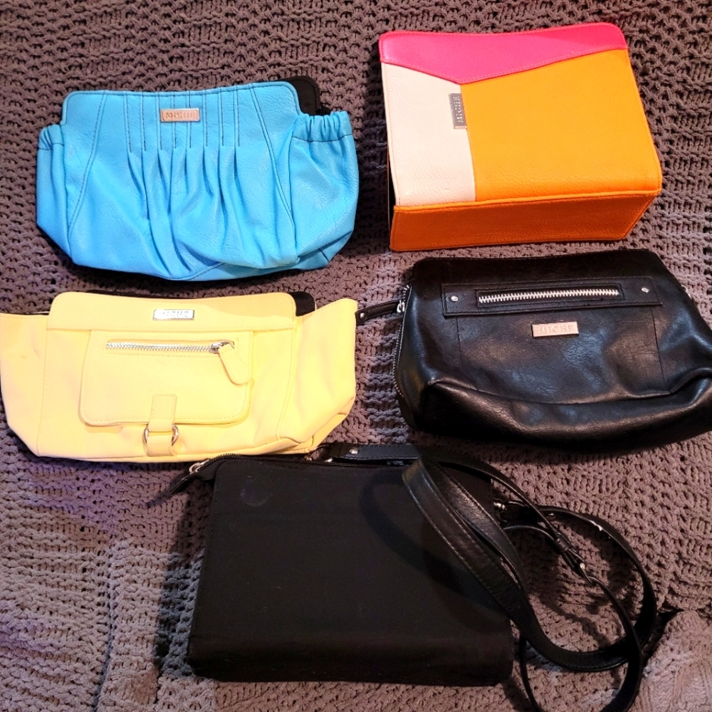 New & EUC Set of 4 Classic size Miche Shell purses w/1 classic size insert base